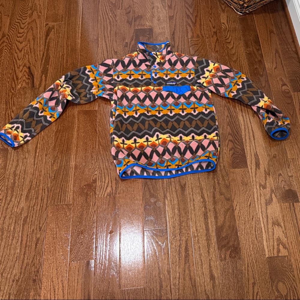 Patagonia Patterned Multicolor Funnel-Neck Women’s sweatshirt